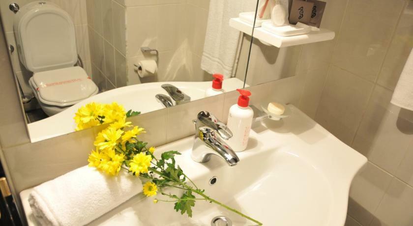 Hotel Beograd - Yu Lukavica Eksteriør bilde